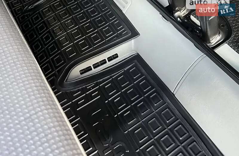 Минивэн Opel Vivaro 2011 в Умани