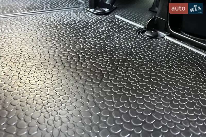 Минивэн Opel Vivaro 2011 в Умани