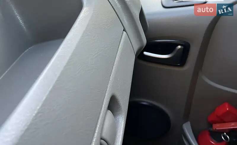 Минивэн Opel Vivaro 2011 в Умани