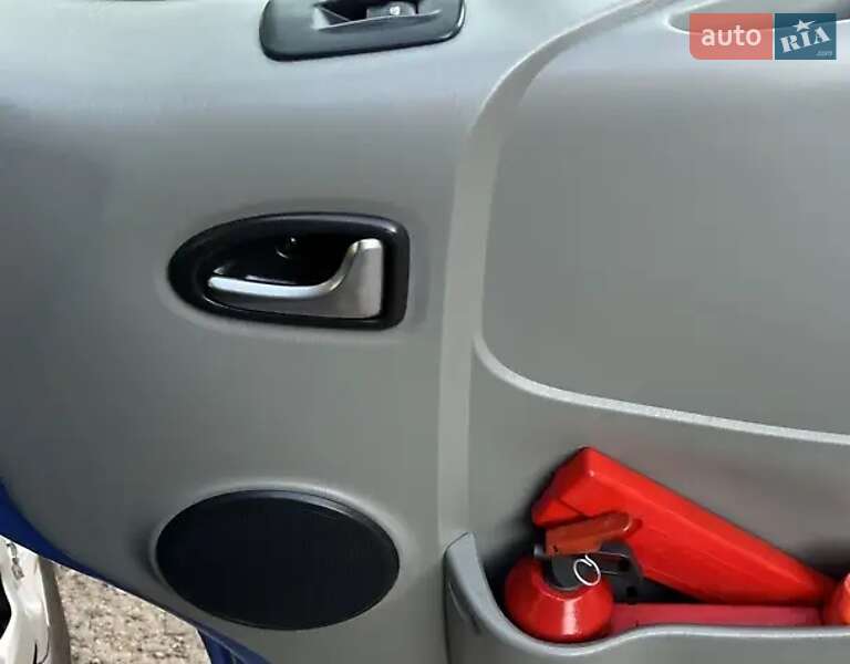 Минивэн Opel Vivaro 2011 в Умани