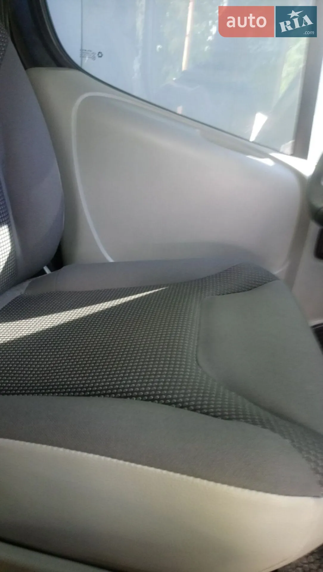 2011 Opel Vivaro - мініатюра 8