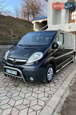 Мінівен Opel Vivaro 2008 в Коломиї