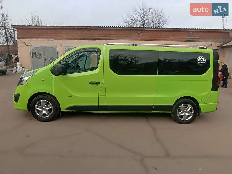 Мінівен Opel Vivaro 2015 в Черкасах