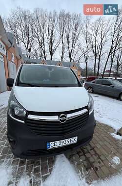 Грузопассажирский фургон Opel Vivaro 2017 в Черновцах