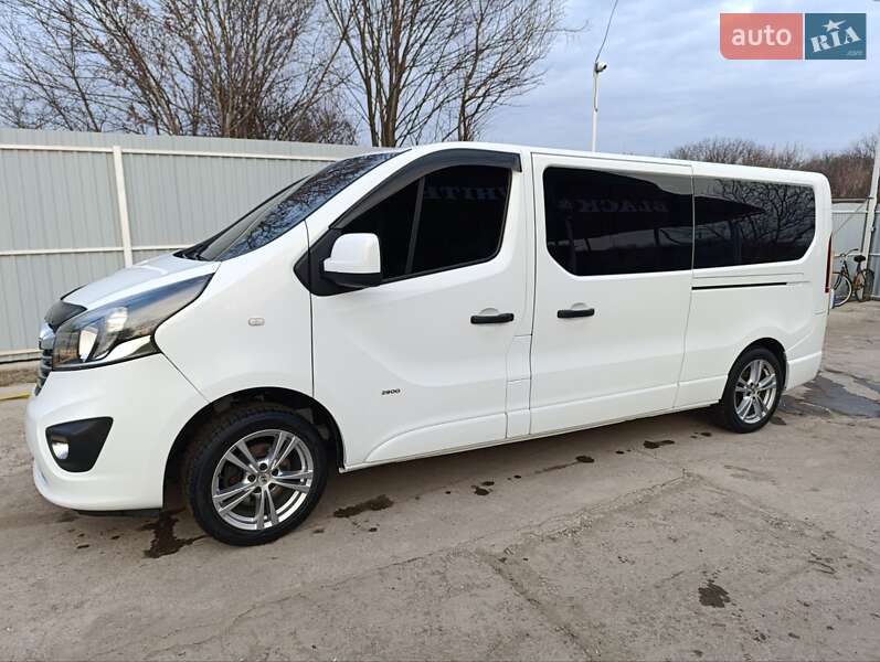 Opel Vivaro 2015