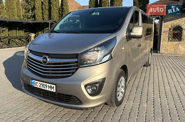 Минивэн Opel Vivaro 2015 в Трускавце