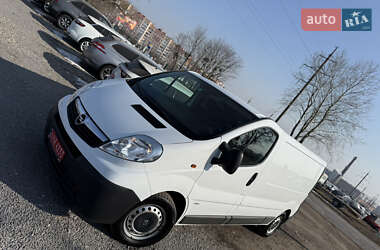 Грузовой фургон Opel Vivaro 2013 в Ровно