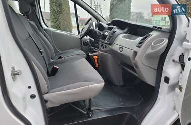 Минивэн Opel Vivaro 2014 в Сарнах