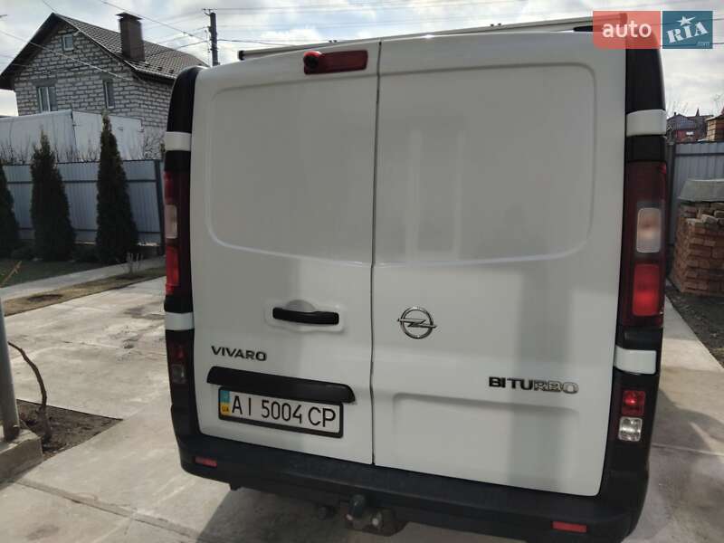 Грузовой фургон Opel Vivaro 2016 в Боярке