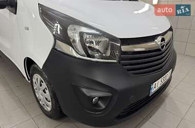 Мінівен Opel Vivaro 2015 в Умані