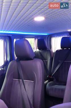 Минивэн Opel Vivaro 2015 в 