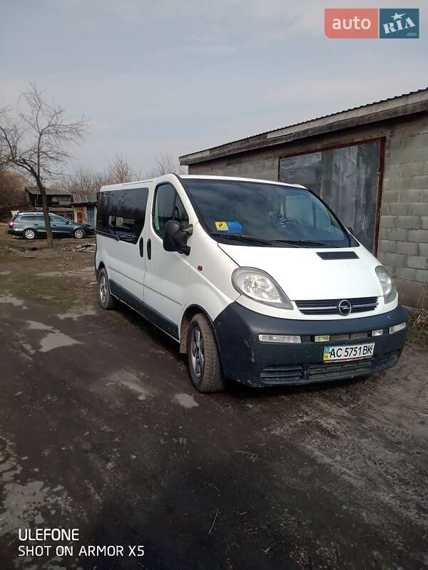 Opel Vivaro 2003