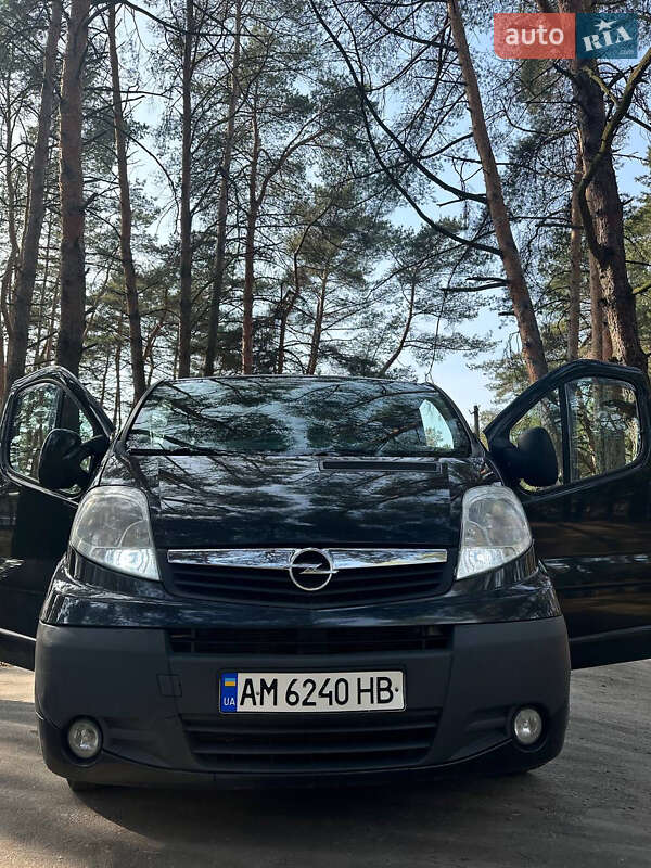 Мінівен Opel Vivaro 2014 в Світловодську