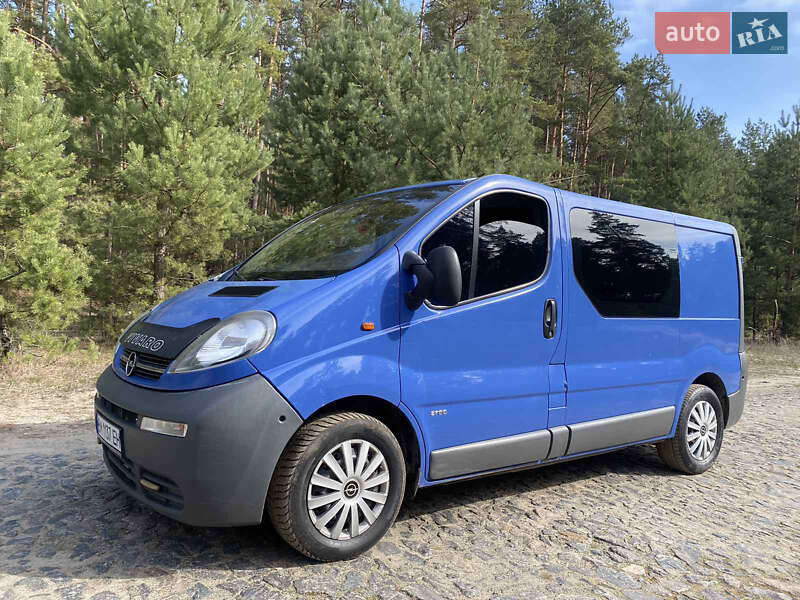 Opel Vivaro 2003