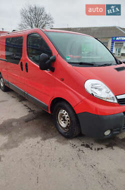 Грузовой фургон Opel Vivaro 2014 в Луцке