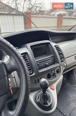 Вантажний фургон Opel Vivaro 2012 в 