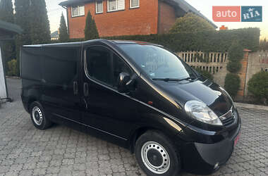 Мінівен Opel Vivaro 2012 в 