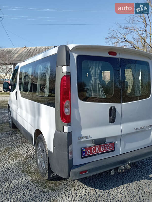 Минивэн Opel Vivaro 2009 в Дунаевцах