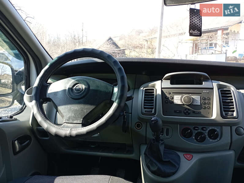 Минивэн Opel Vivaro 2009 в Дунаевцах