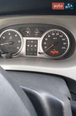 Мінівен Opel Vivaro 2004 в 