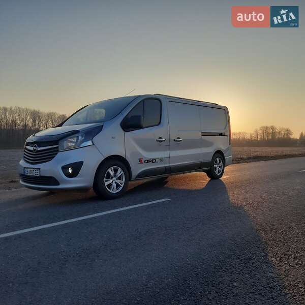 Вантажний фургон Opel Vivaro 2016 в 