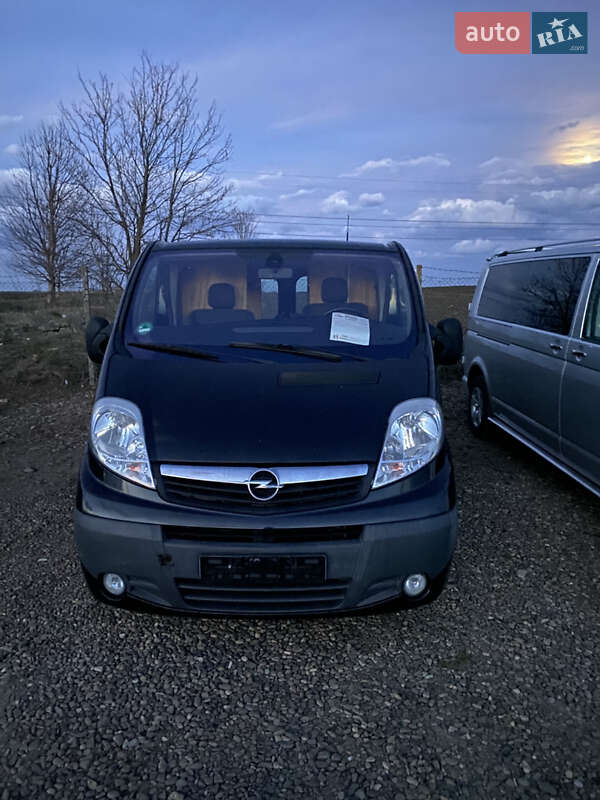 Минивэн Opel Vivaro 2010 в Черновцах