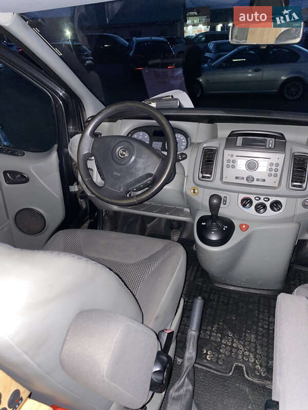 Минивэн Opel Vivaro 2010 в Черновцах