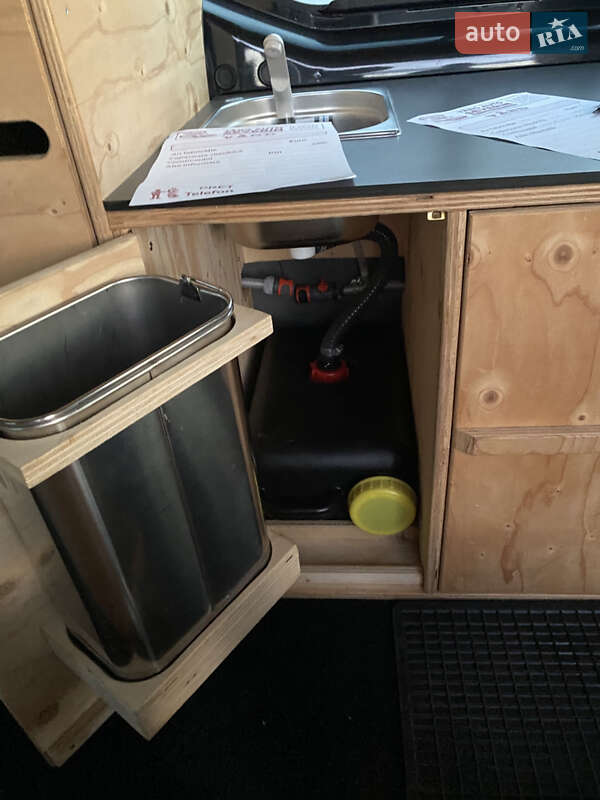 Минивэн Opel Vivaro 2010 в Черновцах