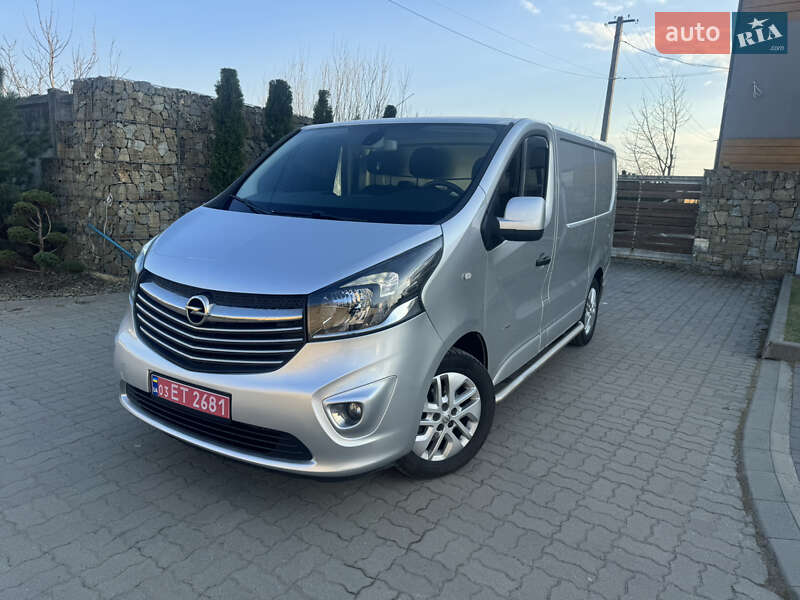Opel Vivaro 2015