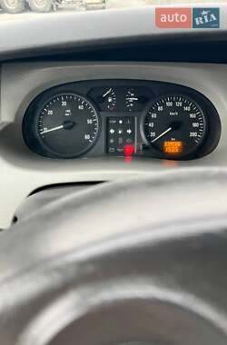 Мінівен Opel Vivaro 2005 в 