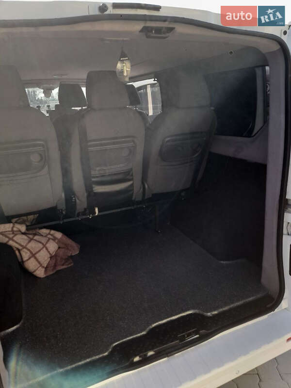 Минивэн Opel Vivaro 2014 в Звягеле