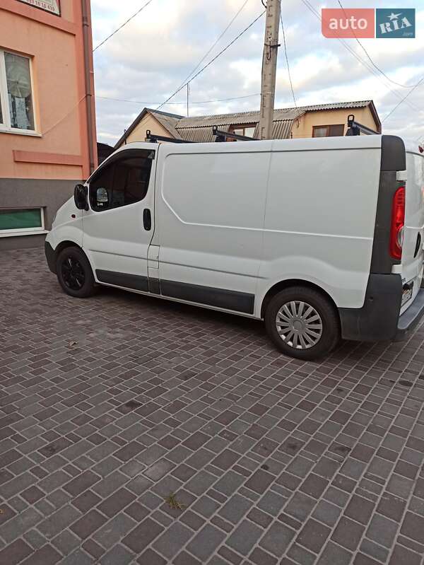 Грузовой фургон Opel Vivaro 2013 в Ирпене