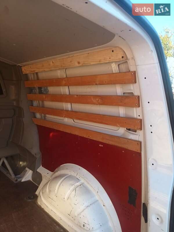 Грузовой фургон Opel Vivaro 2013 в Ирпене