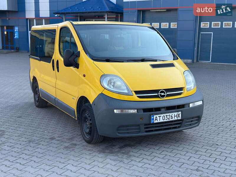 Мінівен Opel Vivaro 2005 в 