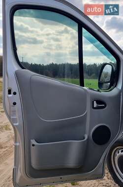 Минивэн Opel Vivaro 2013 в 