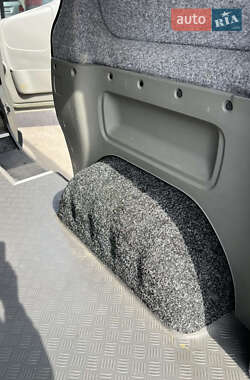 Грузовой фургон Opel Vivaro 2014 в 