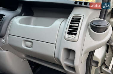 Грузовой фургон Opel Vivaro 2014 в 