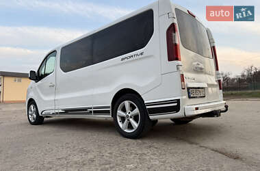 Минивэн Opel Vivaro 2017 в 