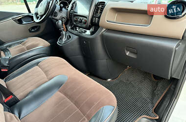 Минивэн Opel Vivaro 2017 в 