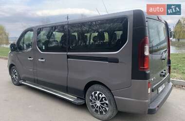 Мінівен Opel Vivaro 2015 в 