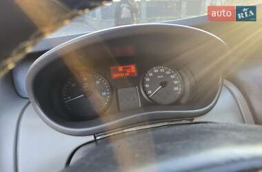 Минивэн Opel Vivaro 2012 в 