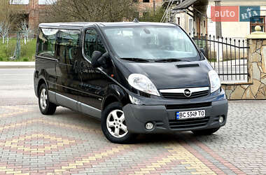 Минивэн Opel Vivaro 2014 в 