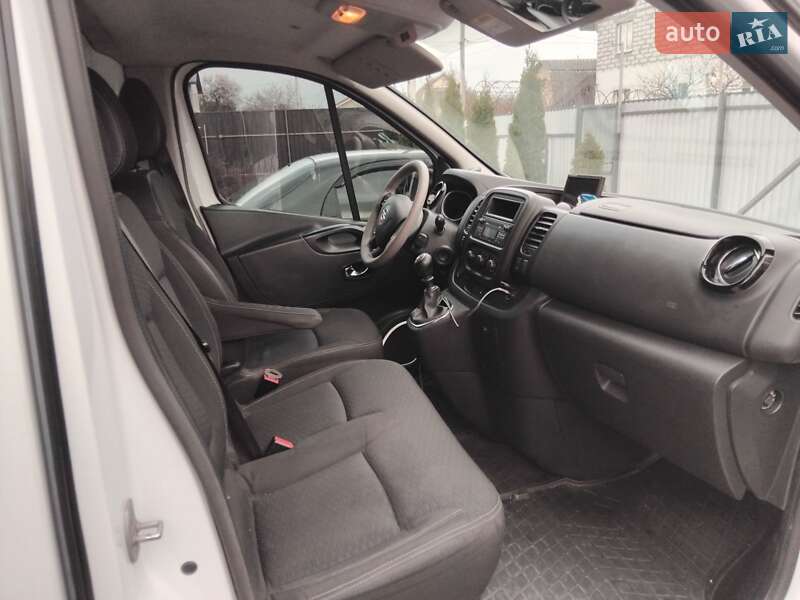 Грузовой фургон Opel Vivaro 2016 в Боярке