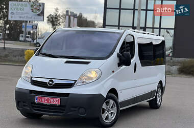 Мінівен Opel Vivaro 2013 в 