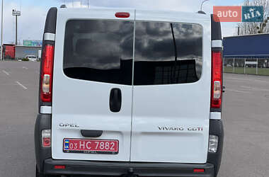Мінівен Opel Vivaro 2013 в 