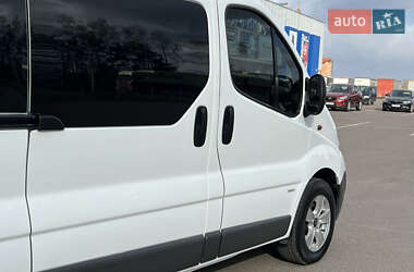 Мінівен Opel Vivaro 2013 в 