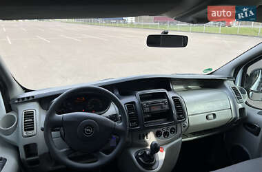 Мінівен Opel Vivaro 2013 в 
