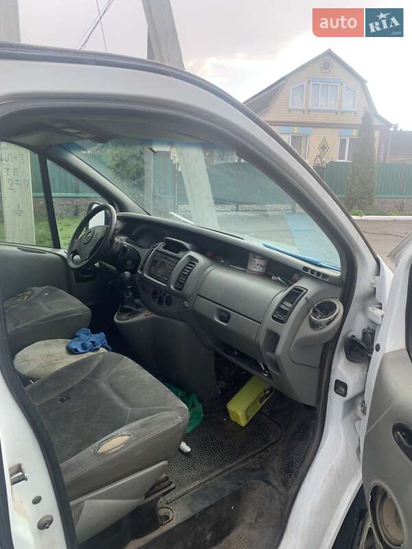 Opel Vivaro 2005