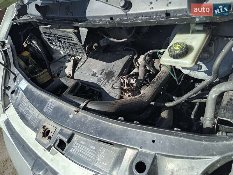 Мінівен Opel Vivaro 2003 в Буську