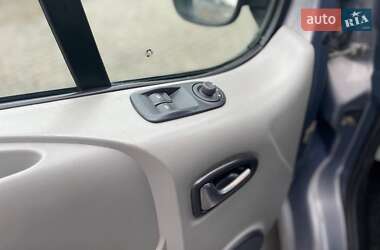 Минивэн Opel Vivaro 2013 в 